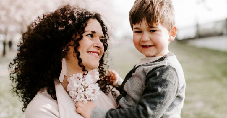 what causes low progesterone